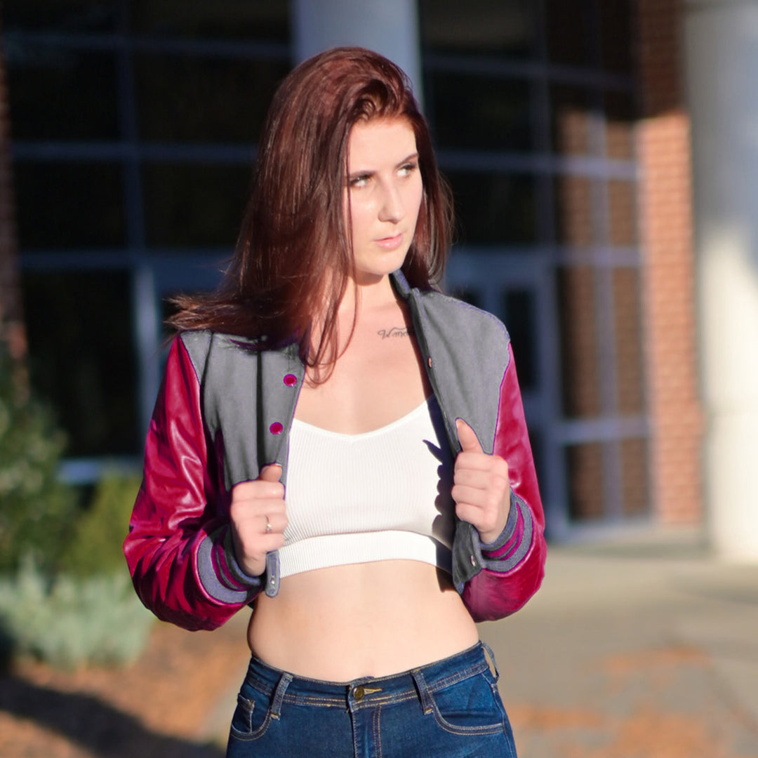 【 MLB 】WOMAN VARSITY LOGO CROP DENIM SHIRT Women's Varsity Logo Cropped Zip-up Jacket New York Yankees
